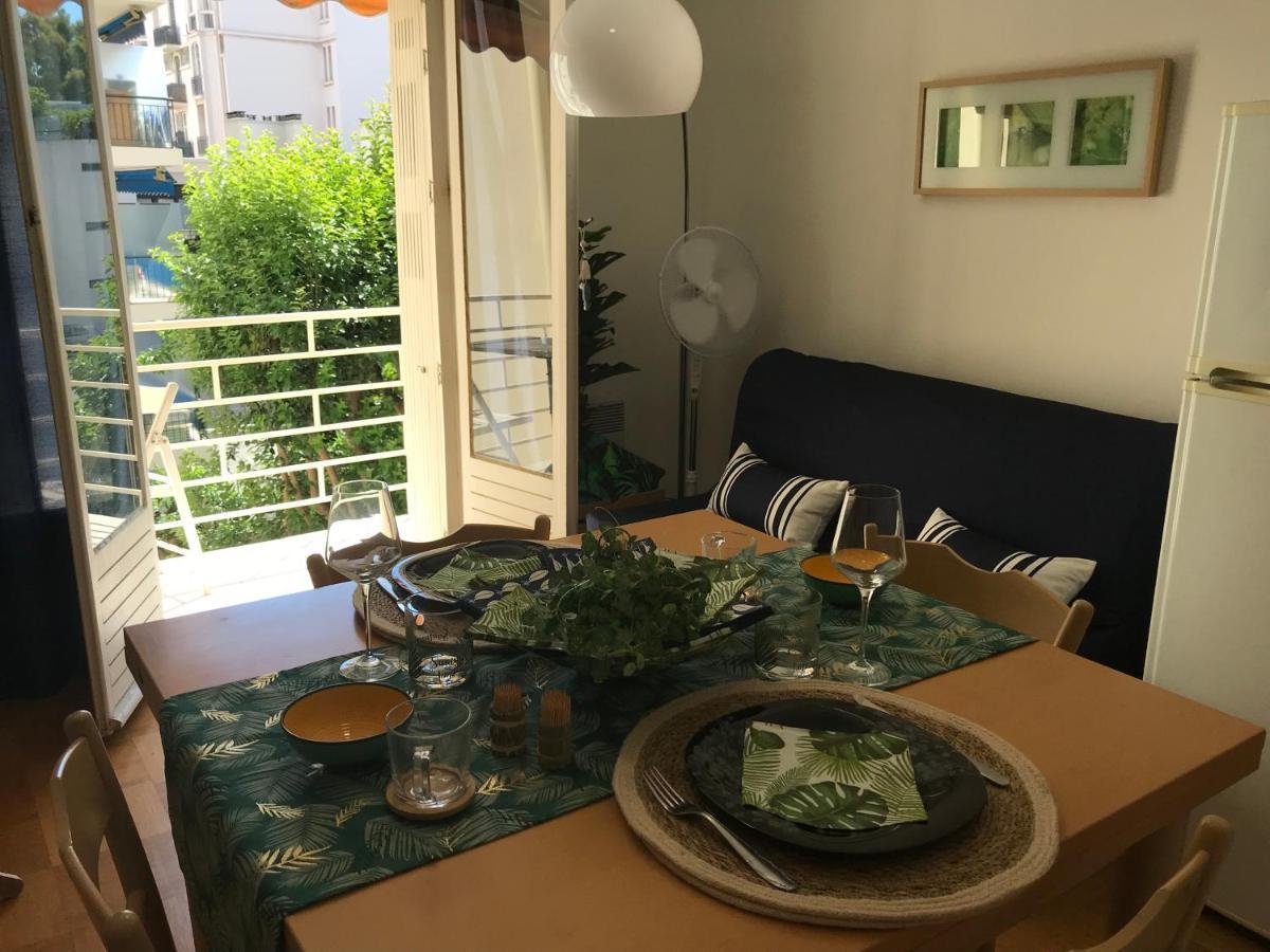 Charmant Appartement Au Coeur De Juan Les Pins อองทีบส์ ภายนอก รูปภาพ