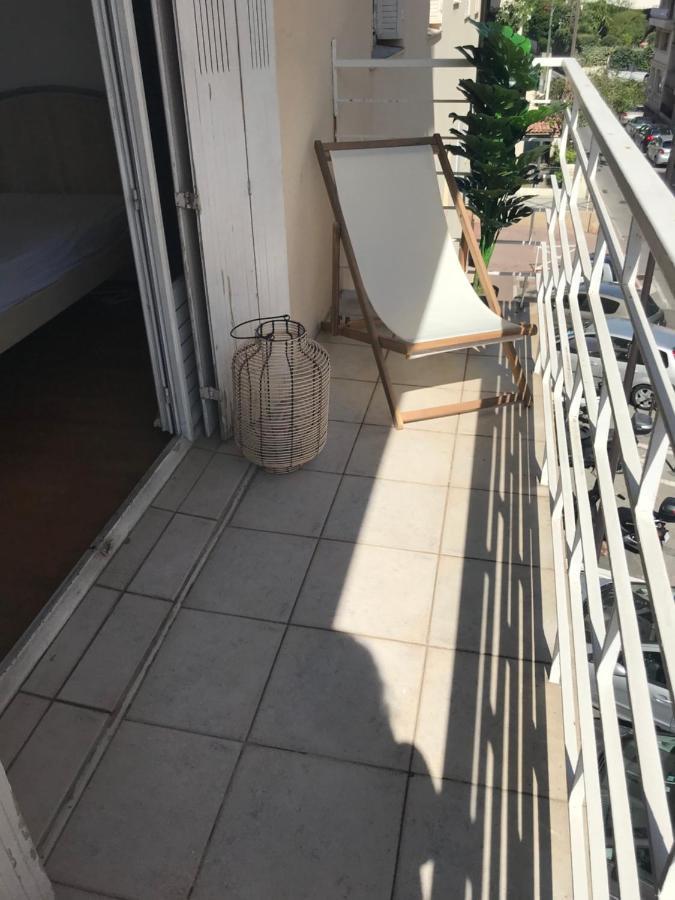 Charmant Appartement Au Coeur De Juan Les Pins อองทีบส์ ภายนอก รูปภาพ