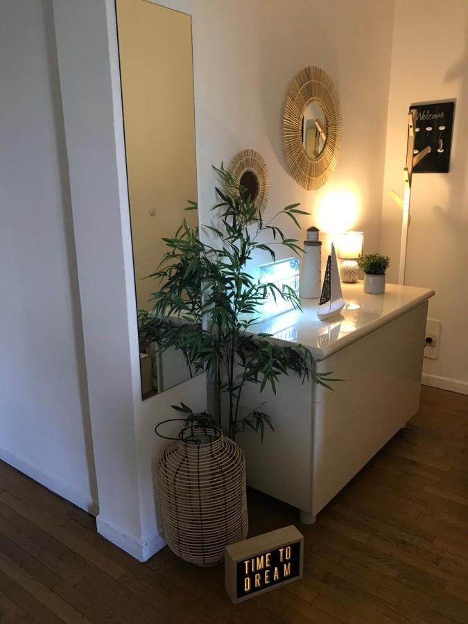 Charmant Appartement Au Coeur De Juan Les Pins อองทีบส์ ภายนอก รูปภาพ